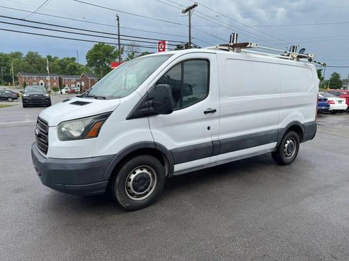 Oxford White 2017 Ford Transit-150 Base