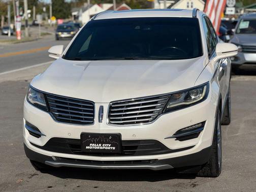 2015 Lincoln MKC Base