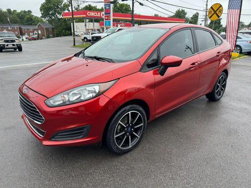 Hot Pepper Red Metallic Tinted Clearcoat 2019 Ford Fiesta SE