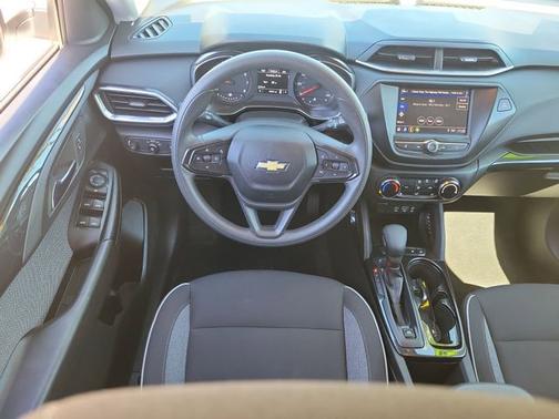 Summit White 2023 Chevrolet Trailblazer LT