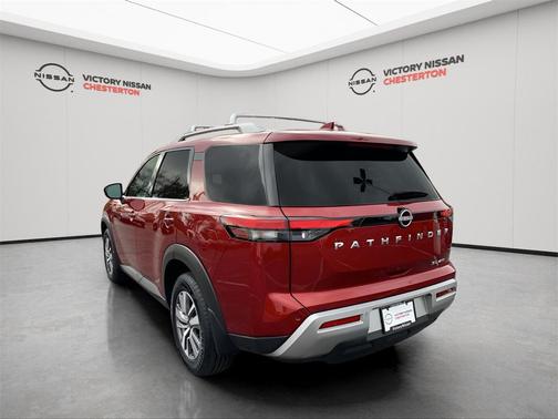 2023 Nissan Pathfinder SL 4WD
