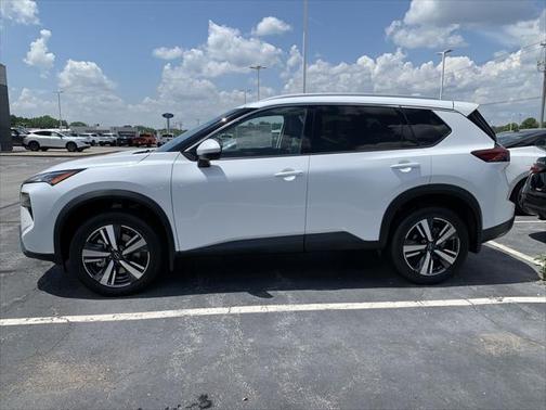 2025 Nissan Rogue SL