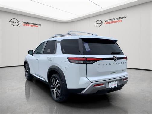 2025 Nissan Pathfinder Platinum 4WD