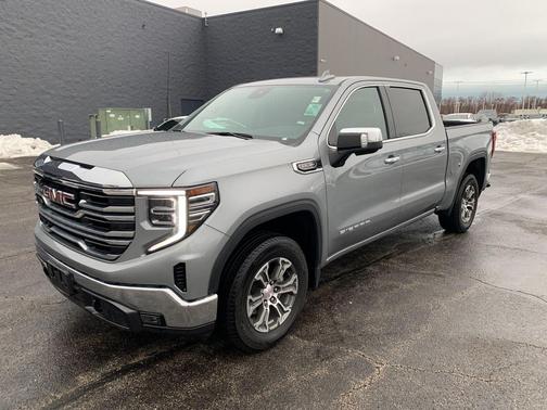 2025 GMC Sierra 1500 SLT