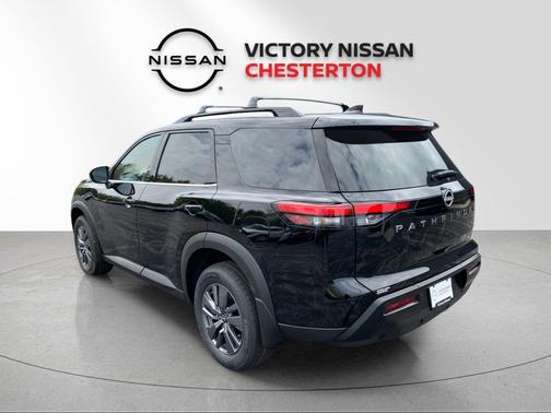 Super Black 2026 Nissan Pathfinder SV