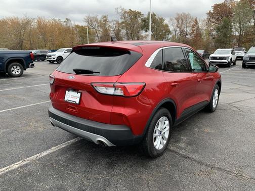 2021 Ford Escape SE