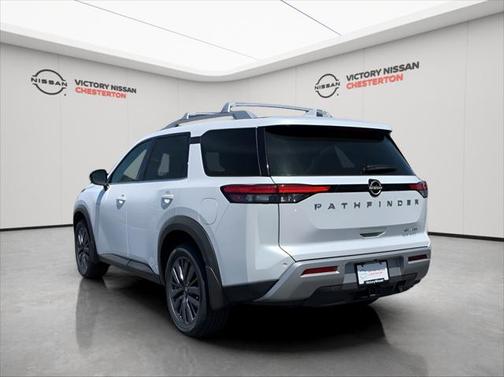2025 Nissan Pathfinder SL 4WD