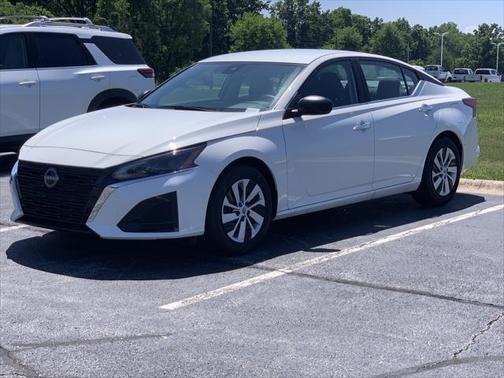 2025 Nissan Altima S FWD