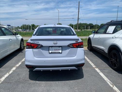 2024 Nissan Versa 1.6 S