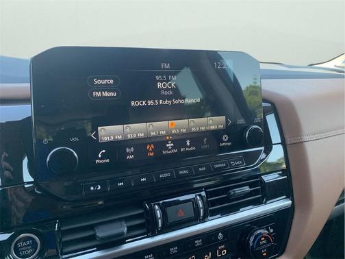 2023 Nissan Pathfinder Platinum 4WD