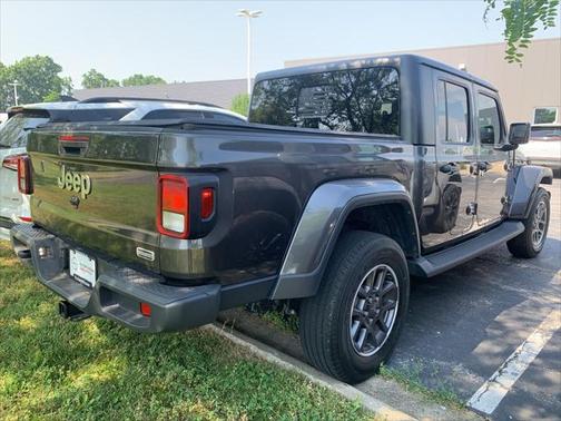 2022 Jeep Gladiator Overland