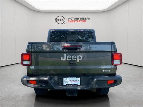 2022 Jeep Gladiator Overland