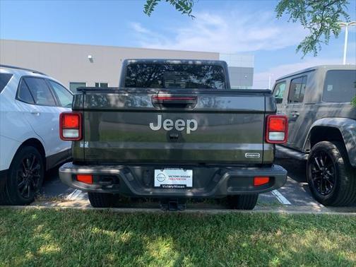 2022 Jeep Gladiator Overland