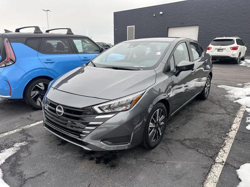 2025 Nissan Versa 1.6 SV