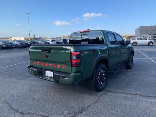 2024 Nissan Frontier PRO-4X