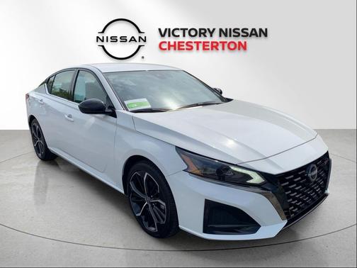 Glacier White 2025 Nissan Altima SR FWD