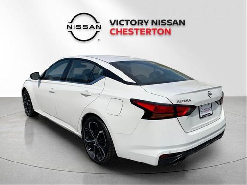 Glacier White 2025 Nissan Altima SR FWD