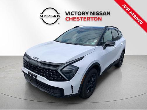 Glacier White Pearl/Ebony Black Roof 2025 Kia Sportage S