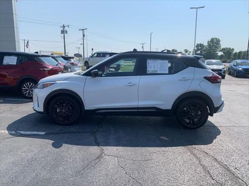 2024 Nissan Kicks SR