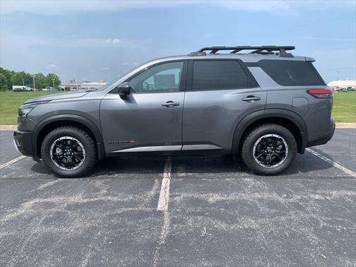 2025 Nissan Pathfinder Rock Creek 4WD