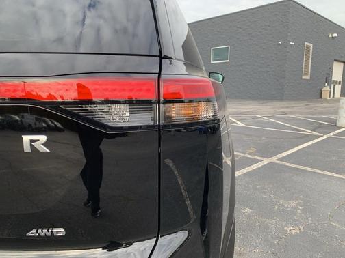 2025 Nissan Pathfinder S 4WD