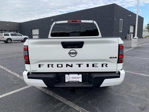 2026 Nissan Frontier SV