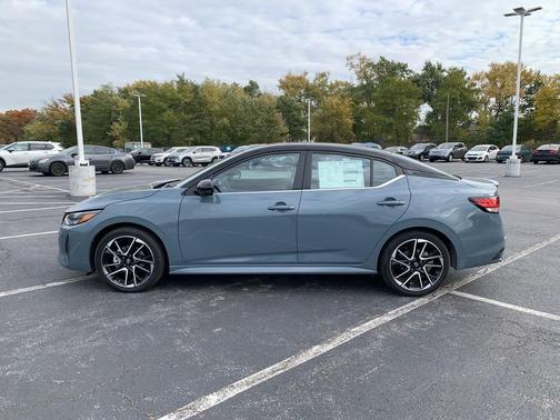 2025 Nissan Sentra SR