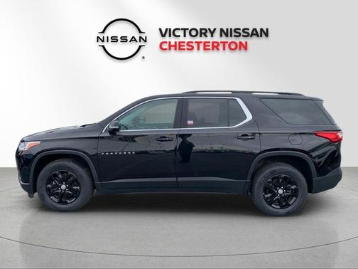 Mosaic Black Metallic 2020 Chevrolet Traverse LT Cloth