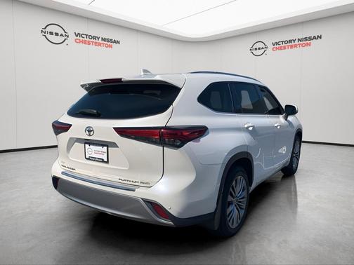 2021 Toyota Highlander Platinum