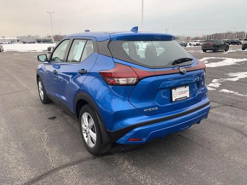 2023 Nissan Kicks S