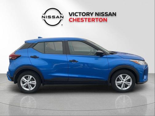 2023 Nissan Kicks S