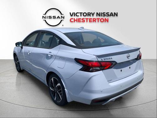 Gray Sky Pearl 2025 Nissan Versa 1.6 S