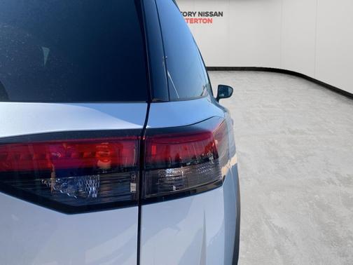 2025 Nissan Pathfinder Rock Creek 4WD