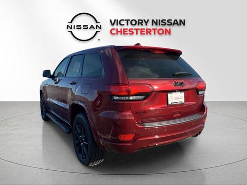 2022 Jeep Grand Cherokee Laredo