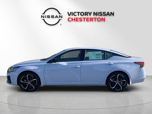 2025 Nissan Altima SR FWD