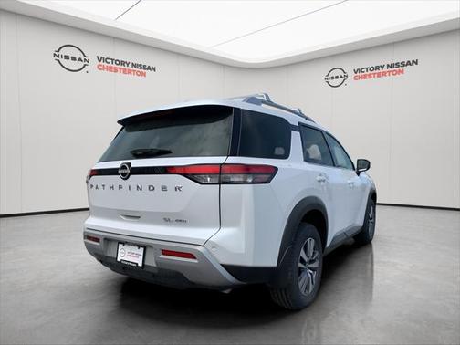 2025 Nissan Pathfinder SL 4WD