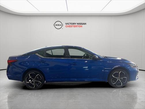 2025 Nissan Altima SR AWD