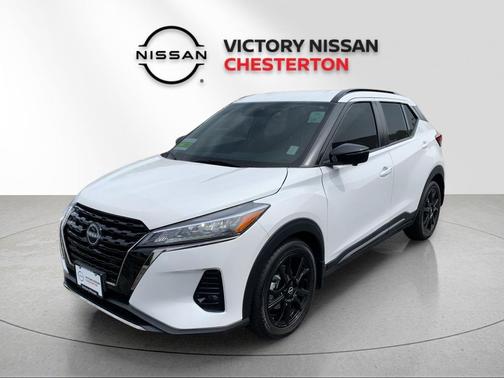 Aspen White 2023 Nissan Kicks SR