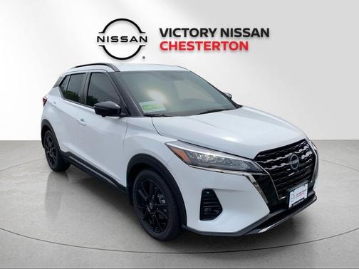 Aspen White 2023 Nissan Kicks SR