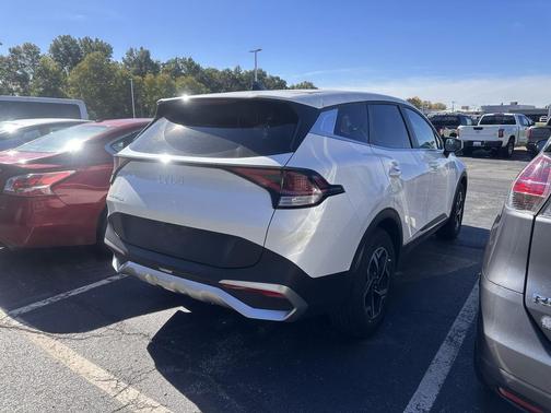 2023 Kia Sportage LX
