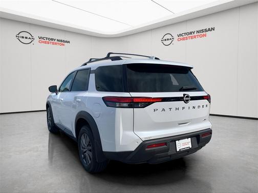 2025 Nissan Pathfinder SV 4WD