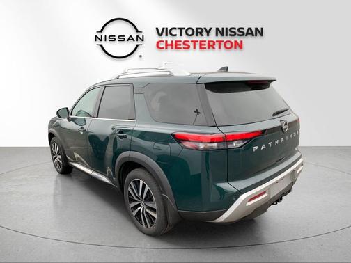 2024 Nissan Pathfinder Platinum 4WD