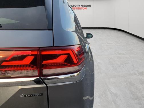 2025 Volkswagen Atlas 2.0T SE w/Technology 4MOTION