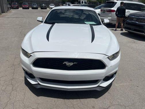 2015 Ford Mustang V6