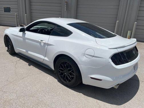 2015 Ford Mustang V6