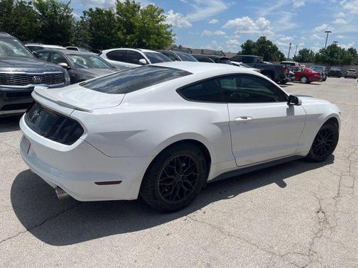 2015 Ford Mustang V6