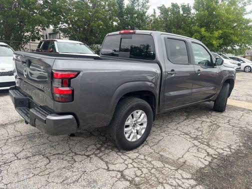 2024 Nissan Frontier SV