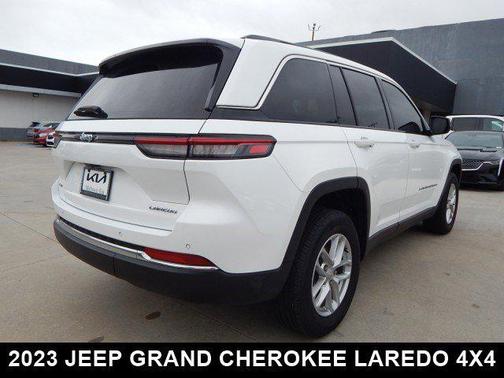 2023 Jeep Grand Cherokee Laredo