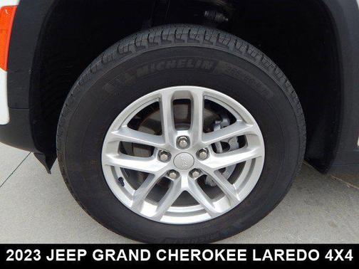 2023 Jeep Grand Cherokee Laredo