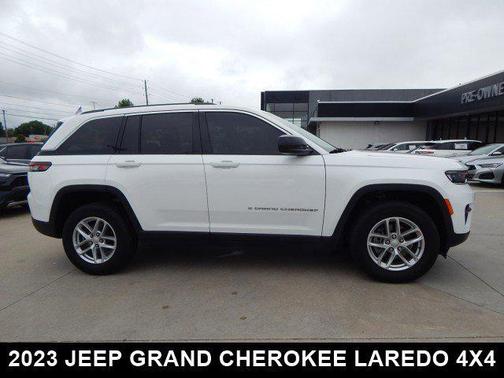 2023 Jeep Grand Cherokee Laredo